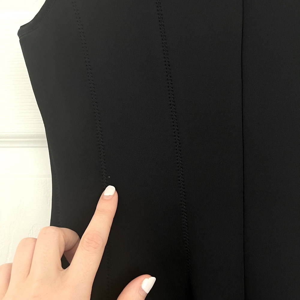 Club Monaco LBD 🖤 - Picture 6 of 8
